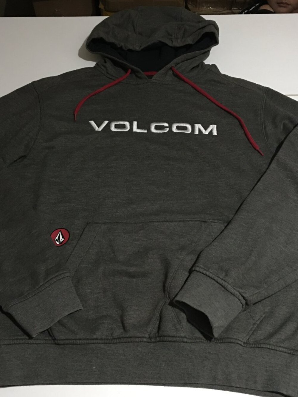 Volcom Hoodie Sweatshirt Mens Medium Gray Pullover Logo Streetwear Skate